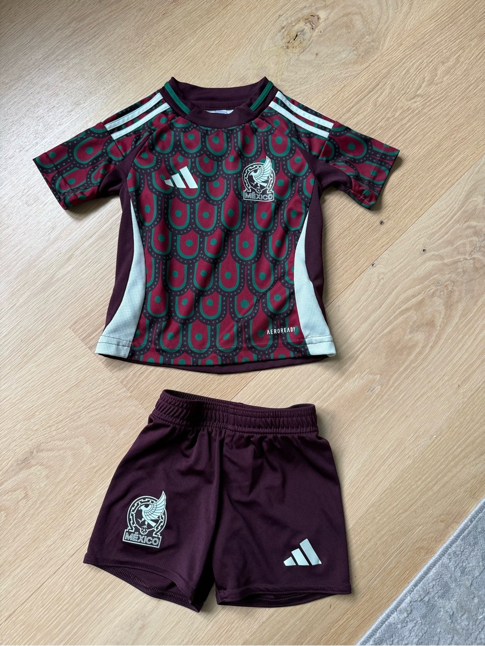 adidas Kids Maroon & Green Patterned Mexico Jersey Set.